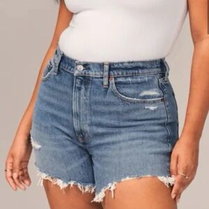 Abercrombie & Fitch The 4" Mom Short High Rise